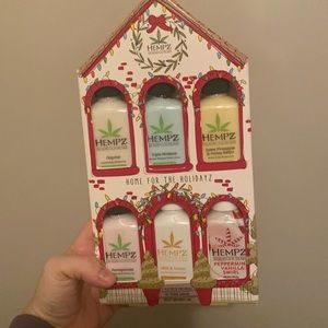 Hempz home for the holiday collection.